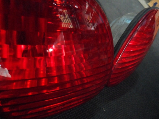 ขาย ทับทิม ฝาท้าย TOYOTA Aristo โตโยต้า อริสโต อะไหล่รถยนต์ มือสอง