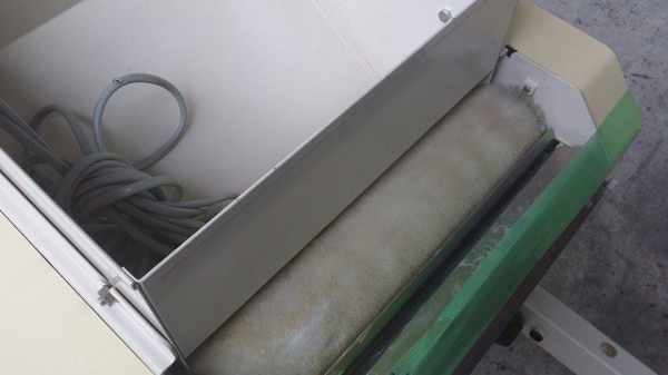 เครื่องโรยเมล็ด SUZUTEC  เก่าญี่ปุ่น รุ่น HK-15  สภาพสวยพร้อมใช้งาน เหมาะสำหรับนาดำ