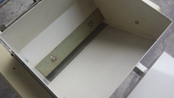 เครื่องโรยเมล็ด SUZUTEC  เก่าญี่ปุ่น รุ่น HK-15  สภาพสวยพร้อมใช้งาน เหมาะสำหรับนาดำ