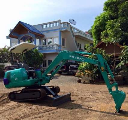 KOMATSU 20 รุ่น 7E (คอลโทนนำ้มัน) ( มีVDOให้ชม ) รถเก่านอกแท้ มีเอกสารพร้อม ติดต่อ 085-5632278 (ราคาต่อรองได้)