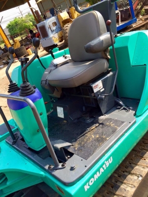 KOMATSU 20 รุ่น 7E (คอลโทนนำ้มัน) ( มีVDOให้ชม ) รถเก่านอกแท้ มีเอกสารพร้อม ติดต่อ 085-5632278 (ราคาต่อรองได้)