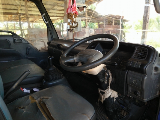 ขายรถ 6 ล้อ130เทอร์โบ รถห้างแท้ ไม่เคยทำสีรถมือเดียว