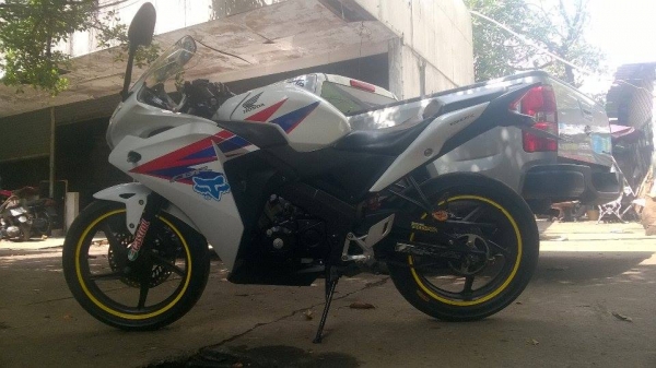 ขายลูกเดียว CBR150iปี2012สวยๆ รถบ้านสภาพจบ ขายลูกเดียว CBR150iปี2012สวยๆ รถบ้านสภาพจบ