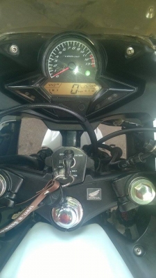 ขายลูกเดียว CBR150iปี2012สวยๆ รถบ้านสภาพจบ ขายลูกเดียว CBR150iปี2012สวยๆ รถบ้านสภาพจบ