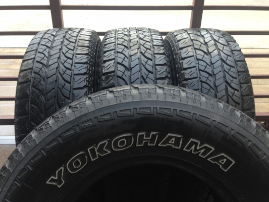 ยาง All Yokohama 265 70 16 กลางปี09 ดอกเต็ม พร้อมใช้งาน ราคาไม่แพง