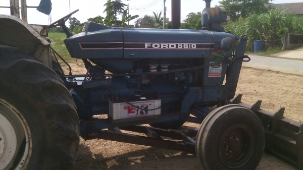 ขายรถไถFORD รุ่น6600 T5ท่่อนท้าย5000 สวยเดิมพร้อมใช้งานเอกสารเล่มทะเบียน