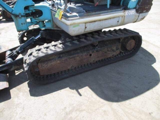 ขายรถขุด KOBELCO SK025 เก่านอกแท้ มีเอกสารใบอินวอย รถไม่เคยใช้งานในไทย ราคา330,000บาท สนใจติดต่อ : 099-907-9273 กิ๊ฟค่ะ