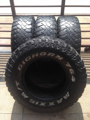 ยาง Mud Maxxis 265 75 16 ปี13 พร้อมใช้งาน ราคาไม่แพง