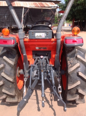 แทรกเตอร์คูโบต้า 3608 สภาพดีเดิมๆใช้งานมาน้อย มีผานดันหน้า และ โรตารี่