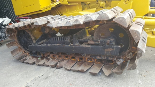 ขายรถแทรคเตอร์ KOMATSU D20P-6 ซีเรียล 65723 ราคา 260000