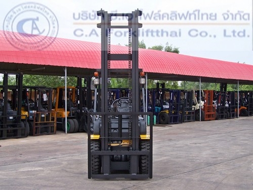 ขายรถโฟล์คลิฟท์ KOMATSU รุ่น FD30C-15