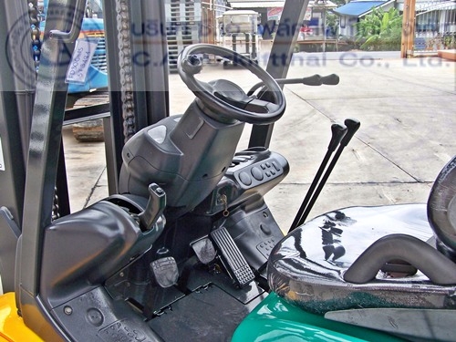 ขายรถโฟล์คลิฟท์ KOMATSU รุ่น FD30C-15