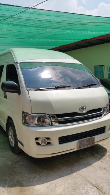 ขายถูก toyota commuter 2.7vvti ติดแก๊ส ปี 08