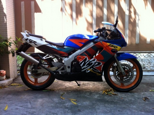 ขออนุญาติขาย HONDA NSR150 RRW ตัว TOP ล้อแม็ก โอนให้ฟรีครับ ขออนุญาติขาย HONDA NSR150 RRW ตัว TOP ล้อแม็ก โอนให้ฟรีครับ