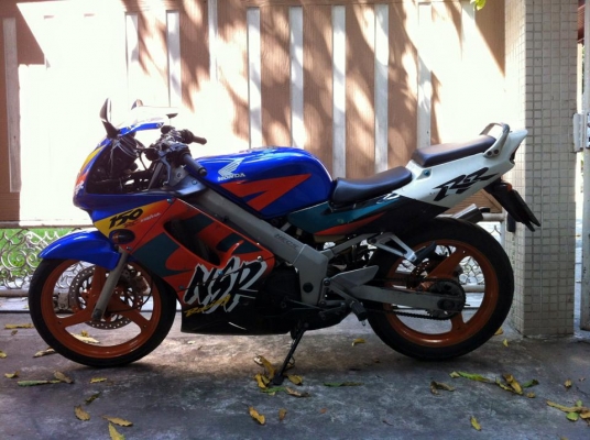 ขออนุญาติขาย HONDA NSR150 RRW ตัว TOP ล้อแม็ก โอนให้ฟรีครับ ขออนุญาติขาย HONDA NSR150 RRW ตัว TOP ล้อแม็ก โอนให้ฟรีครับ