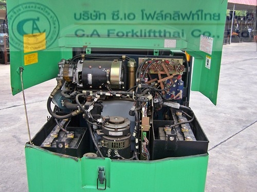 ขายรถโฟล์คลิฟท์ไฟฟ้า TOYOTA รุ่น 7FBP10