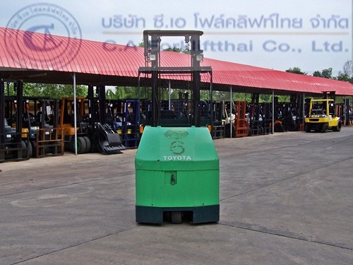 ขายรถโฟล์คลิฟท์ไฟฟ้า TOYOTA รุ่น 7FBP10