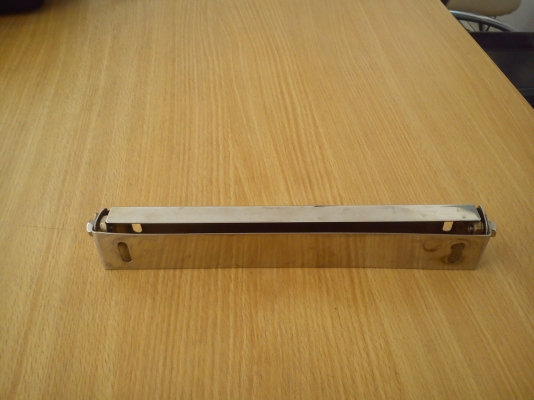 เหล็กยึดป้ายทะเบียนพับสแตนเลสจากญี่ปุ่น