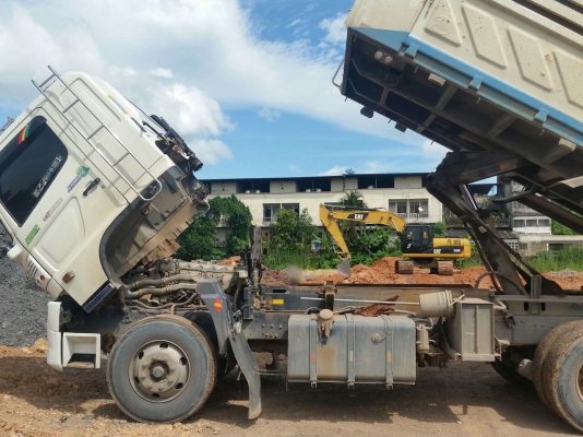 รถฮีโน่  10  ล้อดั้ม FM2P  380  แรงม้า.  ปี 55  ( ขายแม่ , ลูก )    สนใจติดต่อ  081 - 6079515