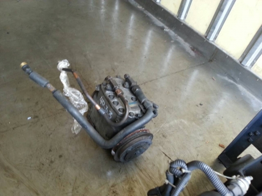 ขายตู้ห้องเย็น ติดหลังรถ พร้อมตัวทำความเย็น ขนาด ยาว 14 ฟุต กว้าง 6 ฟุต สูง 6 ฟุต