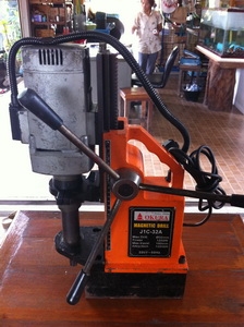 ขายสว่านขาแม่เหล็ก OKURA รุ่น JIC-32A