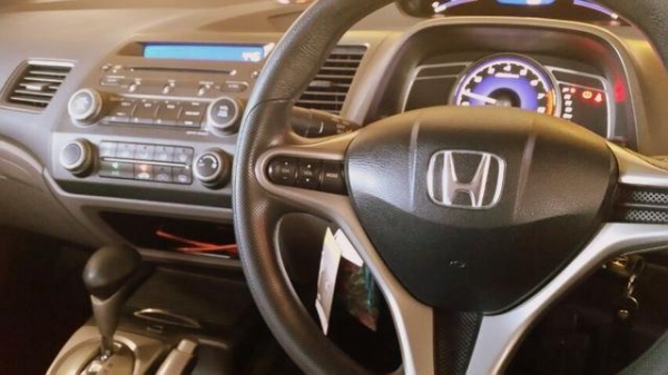 HONDA Civic ไฟท้ายแปดเหลี่ยม ปี 2011