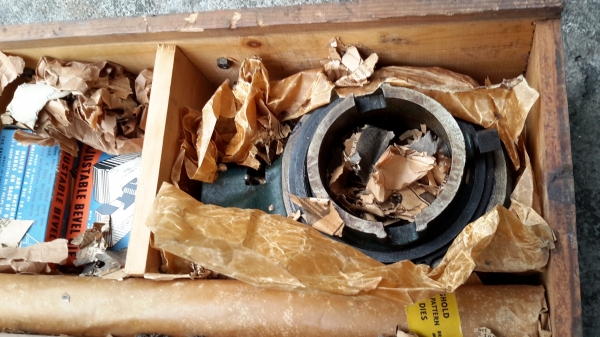 ต๊าปเกลียว STRONGHOLD ทำเกลียวได้โตสุด 2"