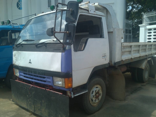 ขายรถบรรทุก 6 ล้อดัมพ์ MITSUBISHI CANTER 115 แรงม้า ราคา 215000