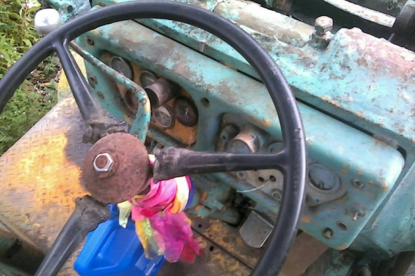 ขายรถตักล้อยาง CAT 922 เลี้ยวล้อหลัง ราคา 250000