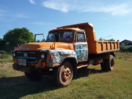 ขายด่วนหกล้อดั้มหน้ายาวสภาพเดิมๆคัชซีสวยสุดๆเบรคทิฟฟี่ราคาเบาๆเอกสารเล่มทะเบียนพร้อมโทร0856842587