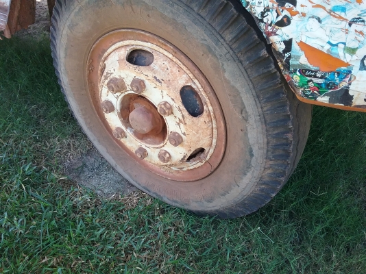 ขายด่วนหกล้อดั้มหน้ายาวสภาพเดิมๆคัชซีสวยสุดๆเบรคทิฟฟี่ราคาเบาๆเอกสารเล่มทะเบียนพร้อมโทร0856842587