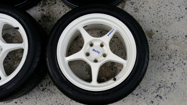 ล้อแม็กพร้อมยาง P1 racing