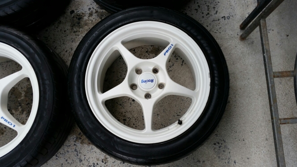 ล้อแม็กพร้อมยาง P1 racing