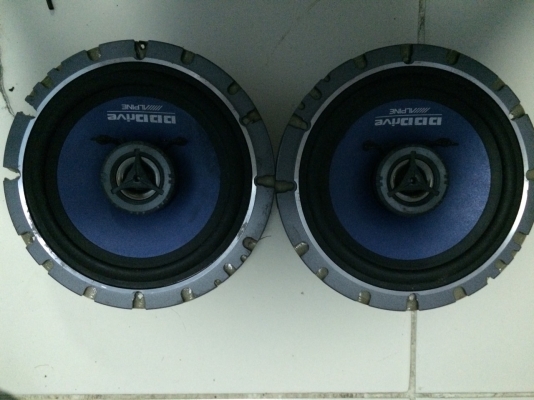 ลำโพง Alpine DDS-162C 2ทาง 6.5นิ้ว 120W โครงหล่อ แม่เหล็กนีโอ มีข้างหนึ่งกรวยเปื่อย ตามรูป เสียงปกติ เสียงกลางแหลมชัด เบสนุ่ม Made in Japan มือ2 ญี่ปุ่น