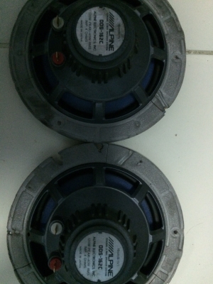 ลำโพง Alpine DDS-162C 2ทาง 6.5นิ้ว 120W โครงหล่อ แม่เหล็กนีโอ มีข้างหนึ่งกรวยเปื่อย ตามรูป เสียงปกติ เสียงกลางแหลมชัด เบสนุ่ม Made in Japan มือ2 ญี่ปุ่น