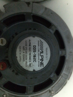 ลำโพง Alpine DDS-162C 2ทาง 6.5นิ้ว 120W โครงหล่อ แม่เหล็กนีโอ มีข้างหนึ่งกรวยเปื่อย ตามรูป เสียงปกติ เสียงกลางแหลมชัด เบสนุ่ม Made in Japan มือ2 ญี่ปุ่น
