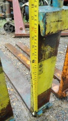 Sell>> งาโฟล์คลิฟ 750 kg. / 1.5 kg. / 2.5 kg. / ยาว 90 cm. สภาพสวย พร้อมใช้งาน.