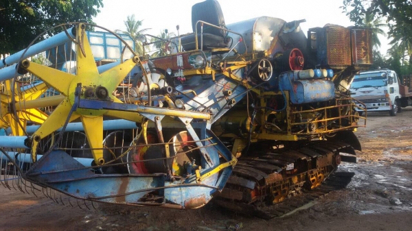 ขายรถพร้อมทำเงิน 199.000 รถเกี่ยวรองกระสอบ ศักพัฒนา BiG37.ดูรถหน้างานเลยครับ ทั้งคันเช็คสภาพ พร้อมใช้งาน