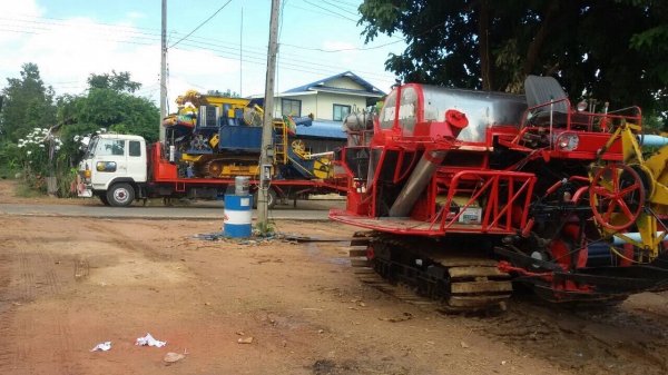 ขายรถพร้อมทำเงิน 199.000 รถเกี่ยวรองกระสอบ ศักพัฒนา BiG37.ดูรถหน้างานเลยครับ ทั้งคันเช็คสภาพ พร้อมใช้งาน