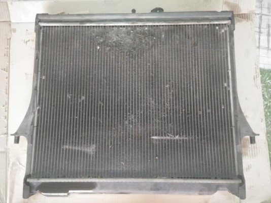 ขายหม้อน้ำอีซุซุ ใส่มิว7หรือดีแม๊กซ์ออโต้ครับ ขายหม้อน้ำอีซุซุ ใส่มิว7หรือดีแม๊กซ์ออโต้ครับ