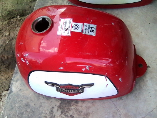 ขายถังน้ำมัน  gorillar ruka   ราคา 400 บาท