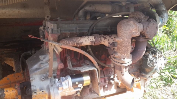 ขายรถเกี่ยวข้าว ศักดิ์พัฒนา ช่วงล่าง10 เครื่อง6HH1 230เทอร์โบว์ ปั๊มไดกิ้น23 เฟรมสวย ลูเลอร์ครบ หน้าเกี่ยว3เมตร ดูรถทำงานได้เลย ขึ้นตู้ใหม่ อุ้ม2.5ตัน