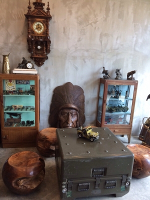 ขายก้อนรากไม้ปุ่มไม้สักเก่าโบราณ ขนาดเส้นรอบวง 1.5 เมตร ตันๆ หนักๆ