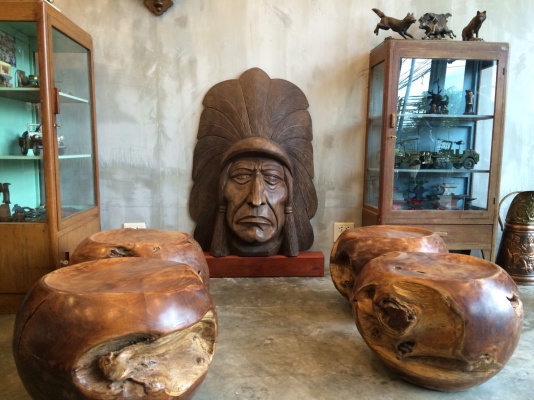 ขายก้อนรากไม้ปุ่มไม้สักเก่าโบราณ ขนาดเส้นรอบวง 1.5 เมตร ตันๆ หนักๆ