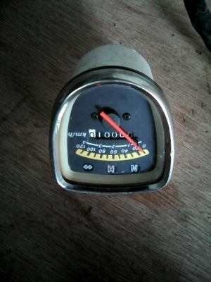 ขาย ไมล์สำหรับแต่งมอไซด์ ราคา 300 พร้อมส่ง