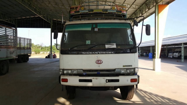 ขาย 10 ล้อ เพลาเดียว NISSAN CDA211M เครื่อง FE6-T 220 แรงม้า คัสซีสวยตลอดเส้น เบรคทิฟฟี่ พาวเวอร์ ยางเรเดียลเต็ม ทะเบียนพร้อมโอนครับ ขาย 10 ล้อ เพลาเดียว NISSAN CDA211M เครื่อง FE6-T 220 แรงม้า คัสซีสวยตลอดเส้น เบรคทิฟฟี่ พาวเวอร์ ยางเรเดียลเต็ม ทะเบียนพร้อมโอนครับ