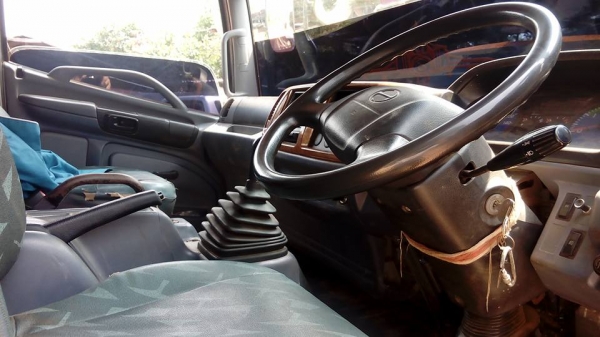 **795,000 บ.ต่อรอง/// 6ล้อดั้มดิน HINO MEGA FC4J-150HP ยูโร-2 ปี52 ดั้มสามมิตร **ขาย HINO MEGA SERIES-500 FC4J-150HP 6ล้อดั้มดิน ห้างแท้ กระบะดั้มสามมิตร สภาพพร้อมใช้งาน HINO MEGA FC4JEPA JO5C-150HP EURO-2 ห้างแท้ ปี52 เครื่องเดิม เกียร์เดิม ใช้งาน 19x,xx **795,000 บ.ต่อรอง/// 6ล้อดั้มดิน HINO MEGA FC4J-150HP ยูโร-2 ปี52 ดั้มสามมิตร **ขาย HINO MEGA SERIES-500 FC4J-150HP 6ล้อดั้มดิน ห้างแท้ กระบะดั้มสามมิตร สภาพพร้อมใช้งาน HINO MEGA FC4JEPA JO5C-150HP EURO-2 ห้างแท้ ปี52 เครื่องเดิม เกียร์เดิม ใช้งาน 19x,xx