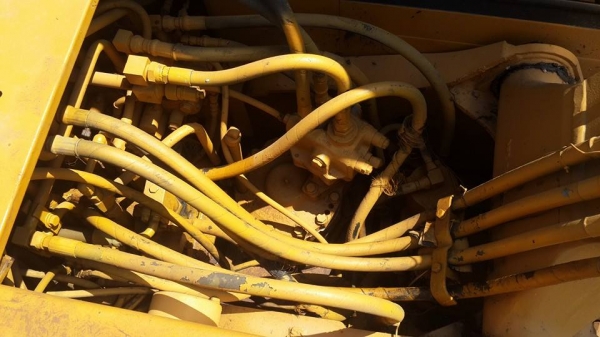 ขายรถขุดแบ็คโคKOMATSU PC100-5 หน้าจอ เอวดี บูมสวยเดิม เฟรมสวย ระบบใช้งานปกติ เอกสารอินวอยซ์ท่าเรือ ช่วงล่างดี ทำงานไม่โหลด เครื่องฟิต แอร์เย็น พร้อมลงลุยงาน