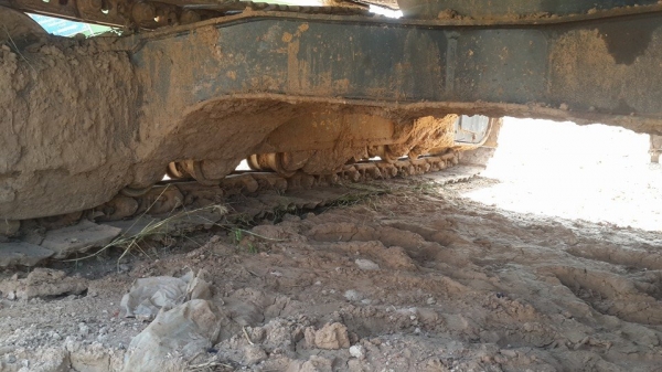 ขายรถขุดแบ็คโคKOMATSU PC100-5 หน้าจอ เอวดี บูมสวยเดิม เฟรมสวย ระบบใช้งานปกติ เอกสารอินวอยซ์ท่าเรือ ช่วงล่างดี ทำงานไม่โหลด เครื่องฟิต แอร์เย็น พร้อมลงลุยงาน