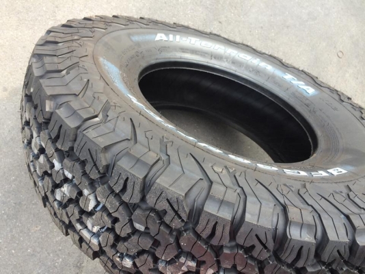 BF Goodrich All-terrain KO2 ขนาด 235 85 r16 หน้าแคบปี15